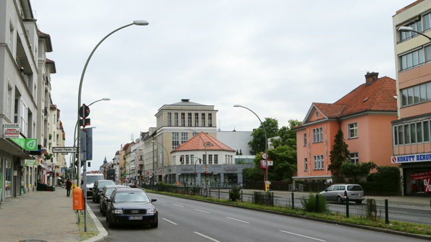Kaiserin-Augusta-Str./ Tempelhofer Damm